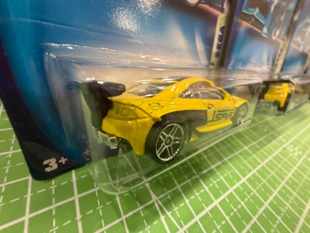 Hot Wheels LOT OF 3 – Sega Custom Cougar 5/5 2003 #114 Yellow MOC