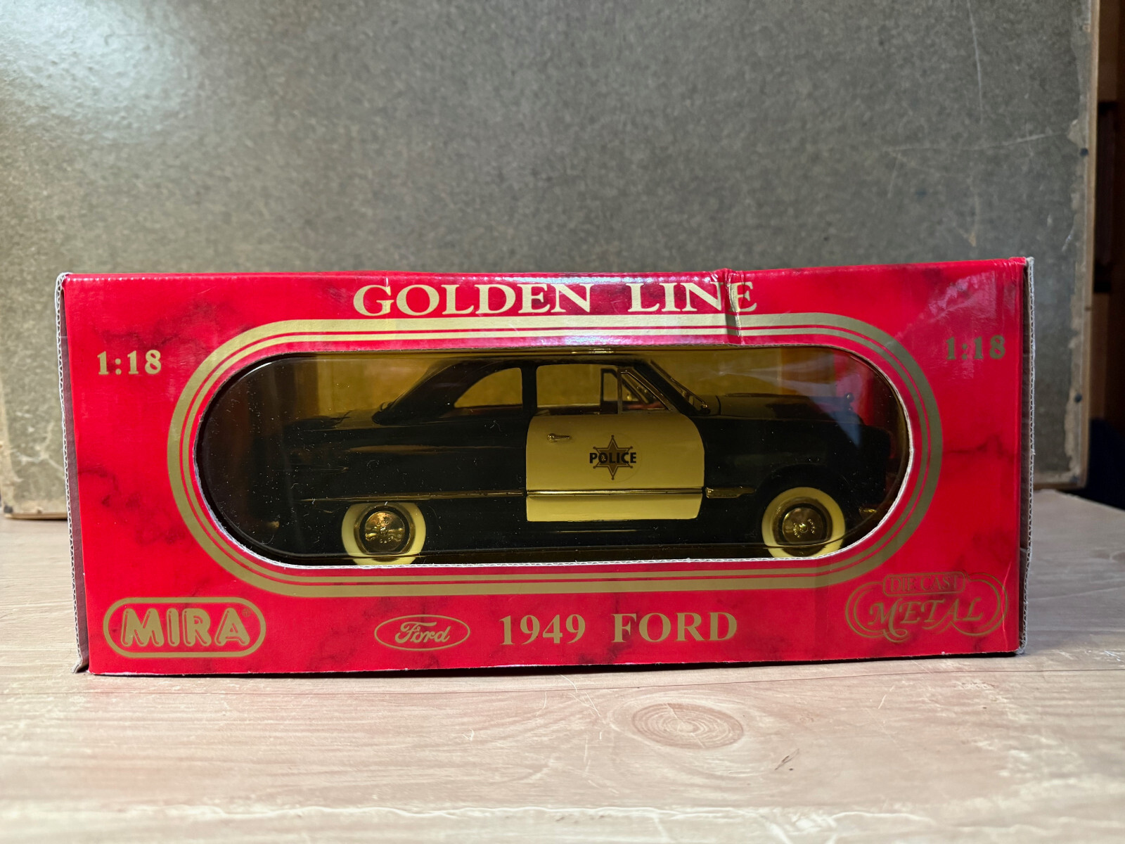 Mira Golden Line 1949 Ford Police 1/18