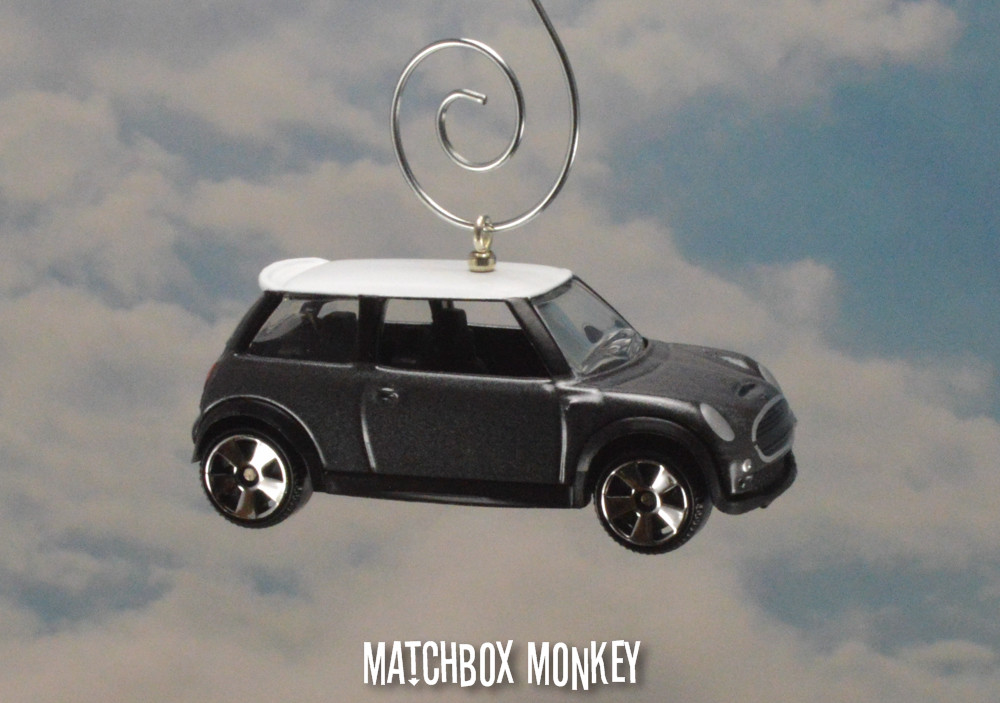 Deluxe Gray Hard Top Austin Mini Cooper S Christmas Ornament 1/56th BMW Adorno