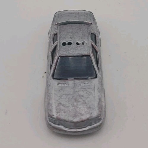 Maisto Gray Car