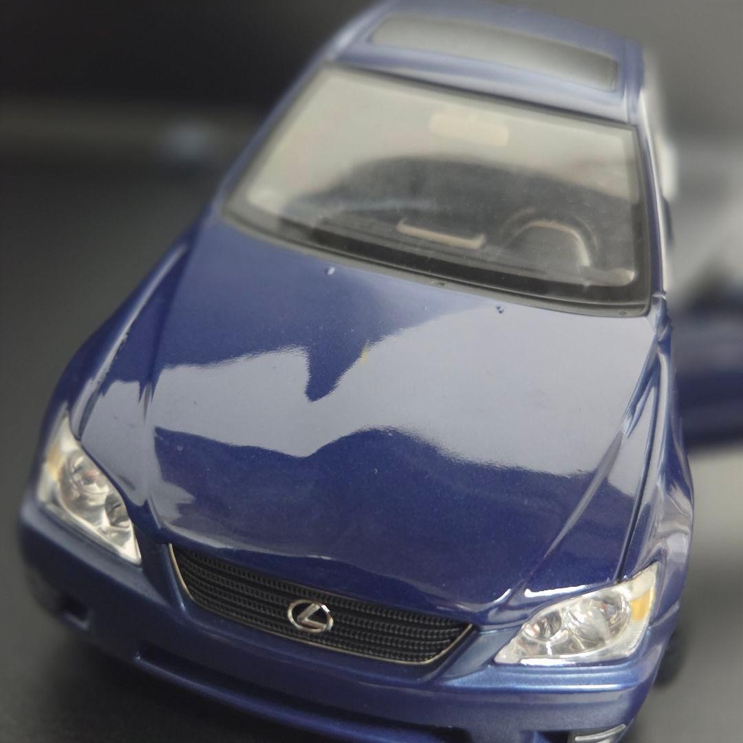 LEXUS IS300 1/18 AutoArt Diecast Car Model Left Hand Drive Altezza Limited