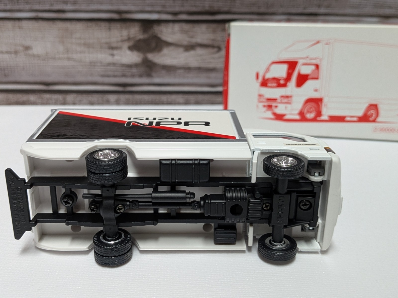 Isuzu NPR Diecast Collector Box Truck