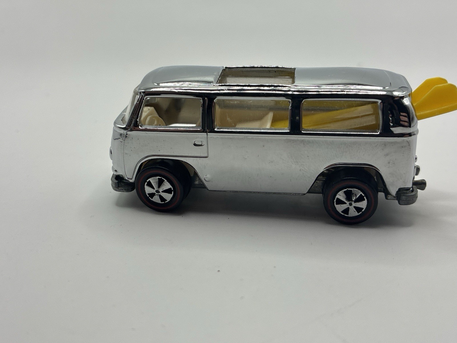 Hot Wheels Redlines Volkswagen Beach Bomb rear loader SAL reproduction chrome