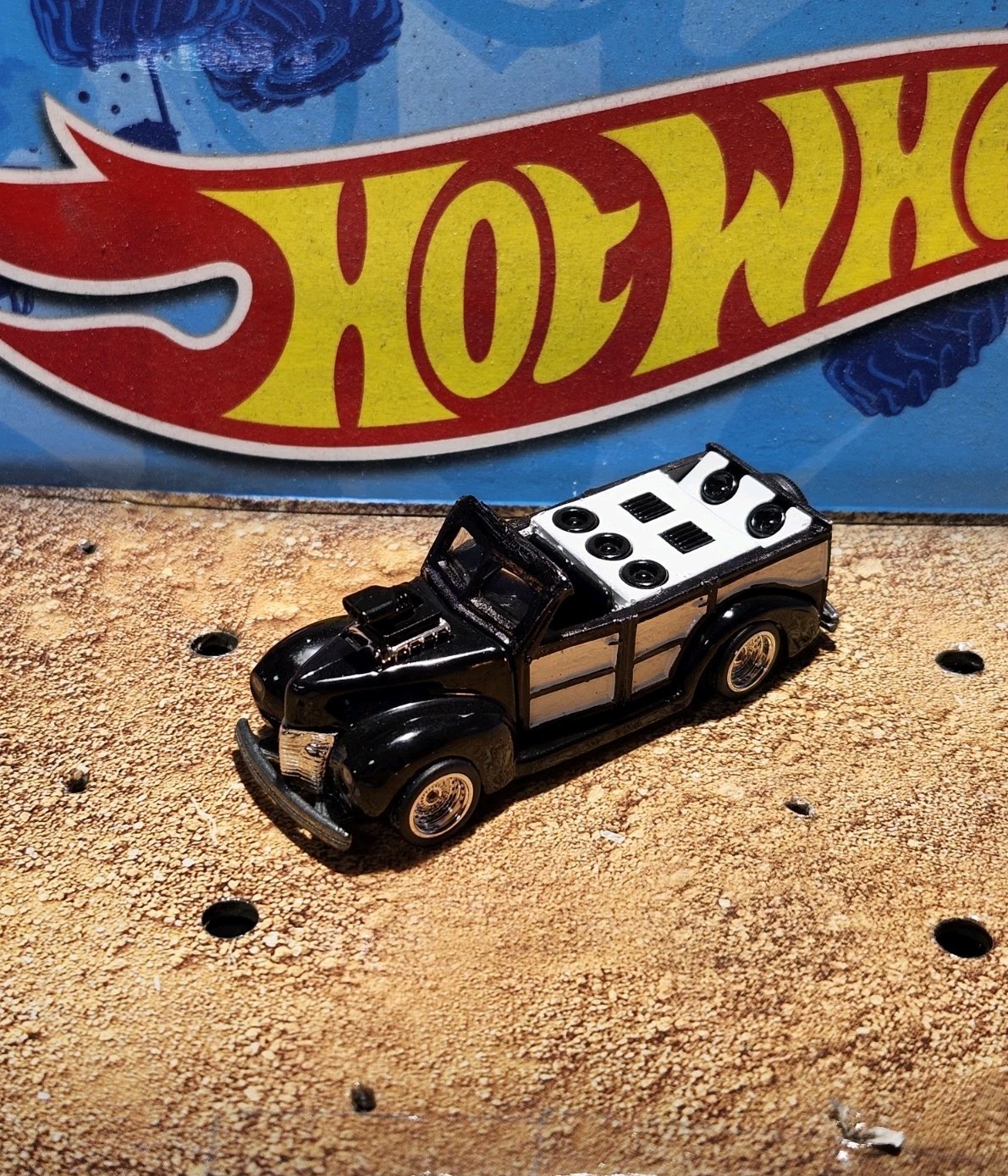 1/64 Custom Made Hot Wheels 40s “Woodie” Panel Delivery Van Black