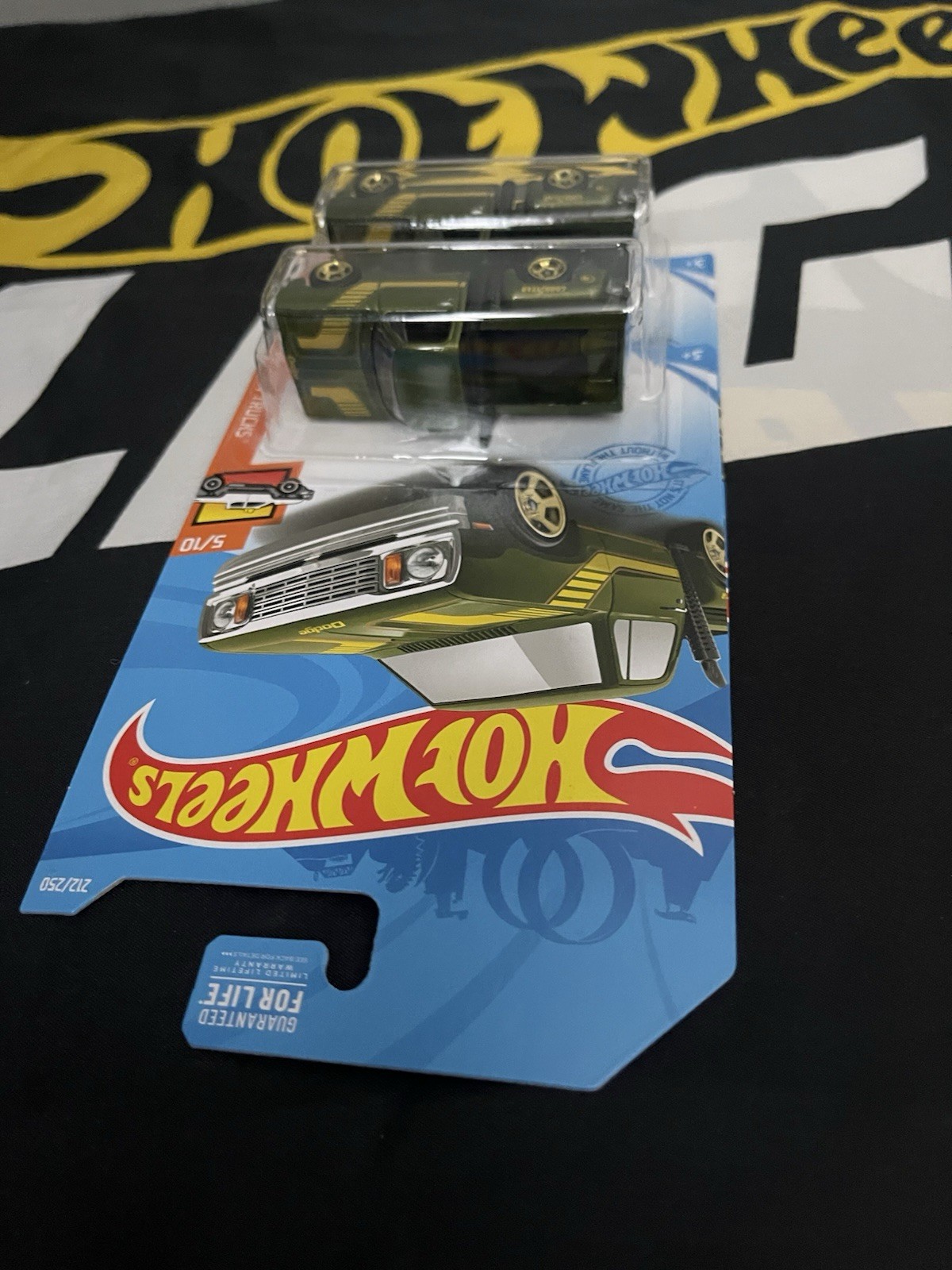 Hot Wheels TREASURE HUNT TH HW Hot Trucks 5/10 1978 Dodge Li’l Red Express Truck