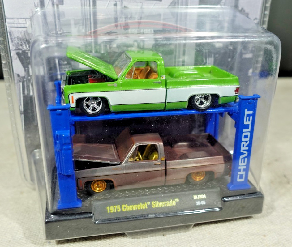 M2 Machines MiJo Speed Shop 1975 Chevrolet Silverado CHASE 1/300 1/64