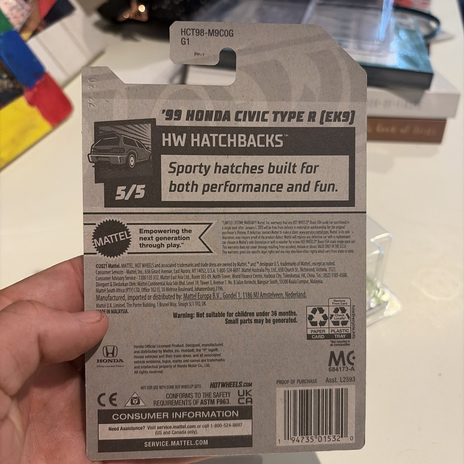 Hotwheels 2022 Super Treasure Hunt ’99 Honda Civic Type R (EK9) plus regular.