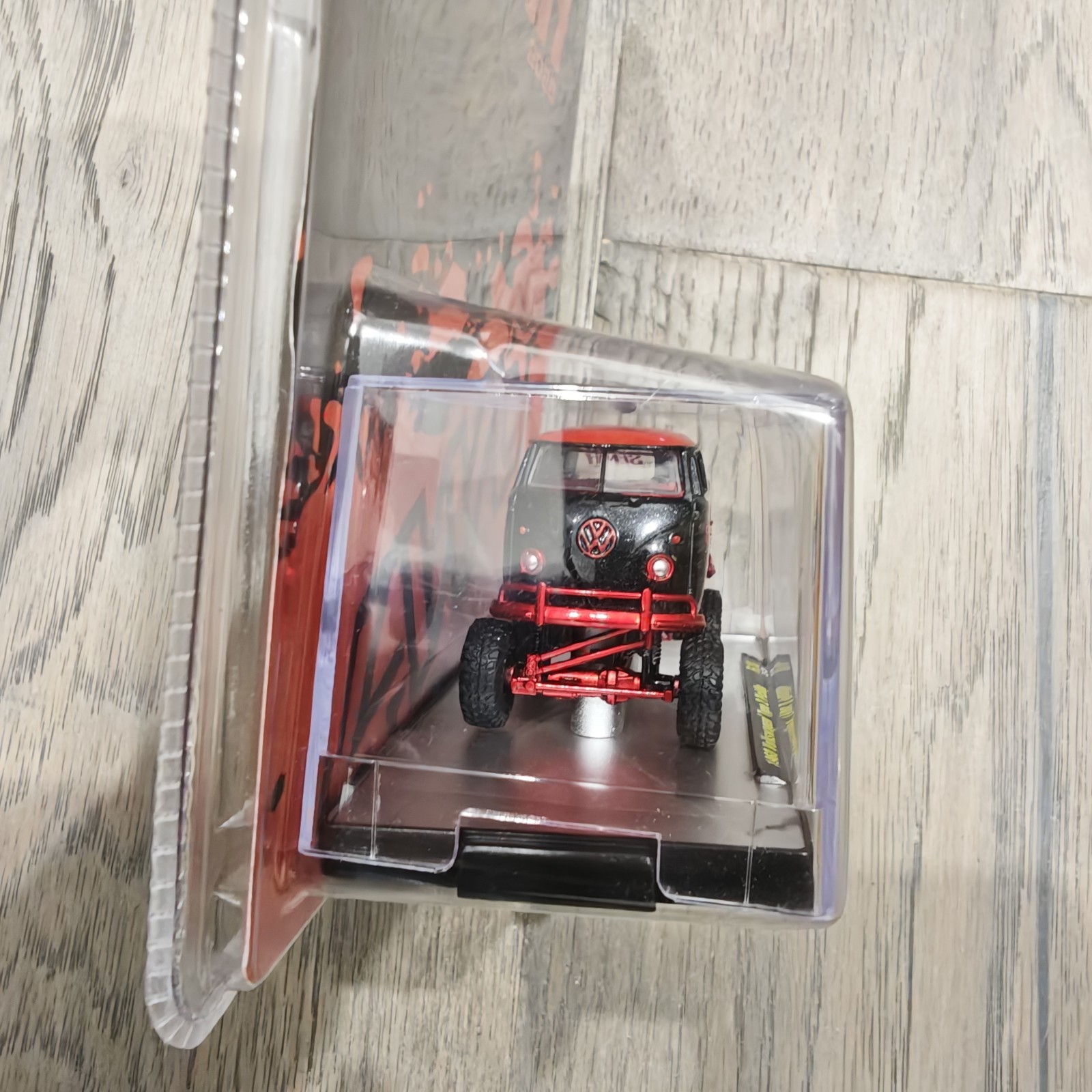 M2 Machines 2022 SEMA Exclusive 1960 Volkswagen Type 2 Pickup FL10 400 CHASE PCS