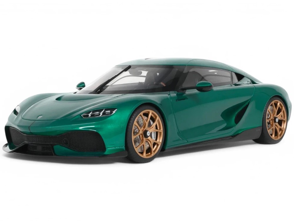 2024 KOENIGSEGG GEMERA RACING GREEN 1/18 MODEL CAR BY GT SPIRIT GT888