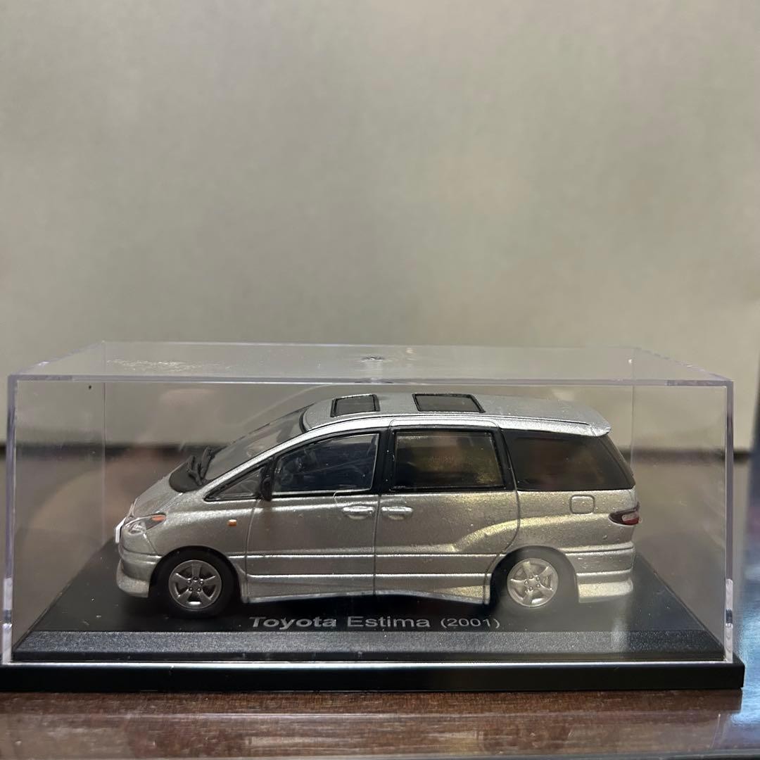 Toyota Estima Diecast Model Car Clear Case Collectible Used