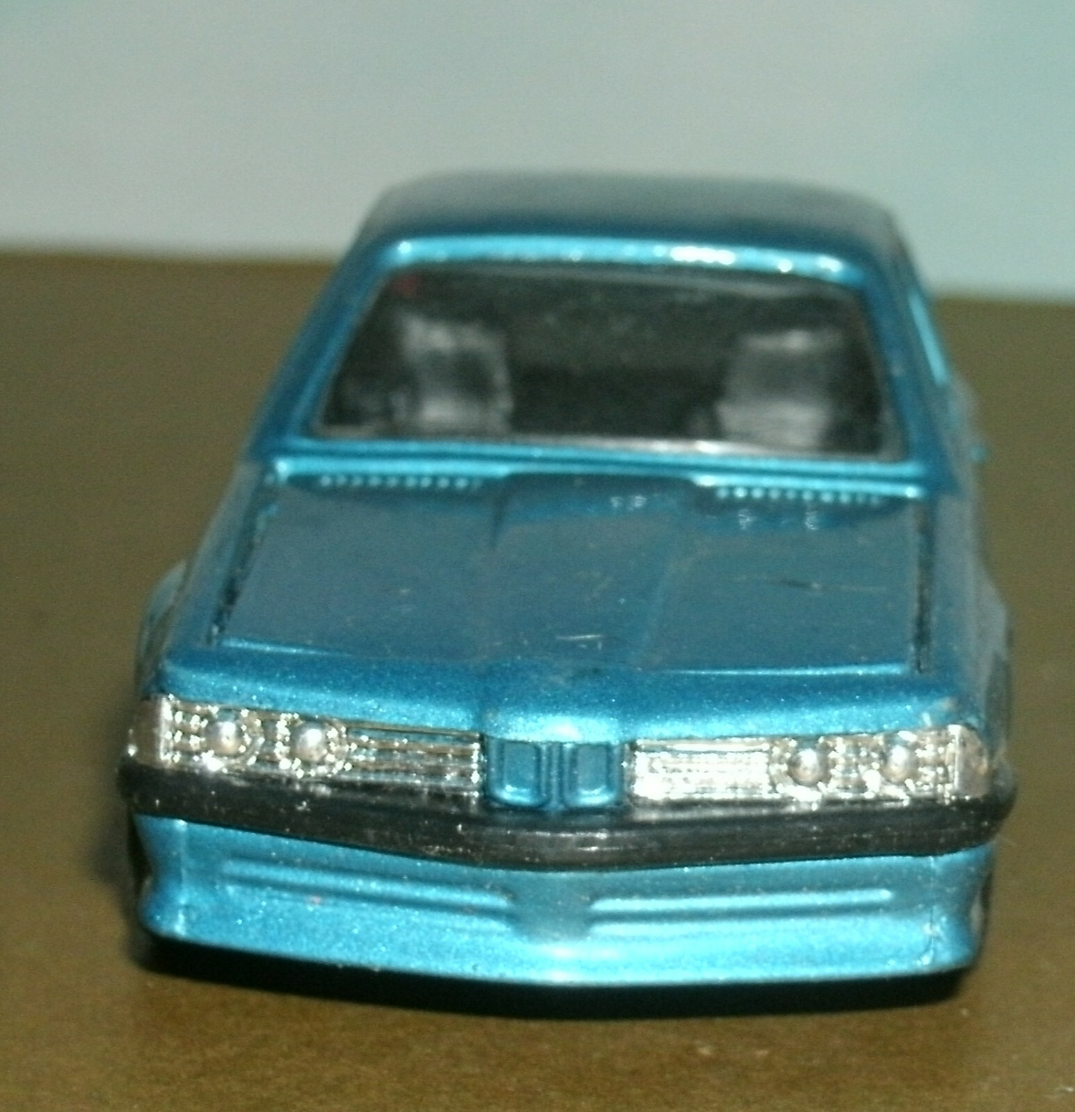 1/41 Scale BMW 635 CSi E24 (6-Series) Diecast Car (4.75″) Sunnyside Toys SS-907