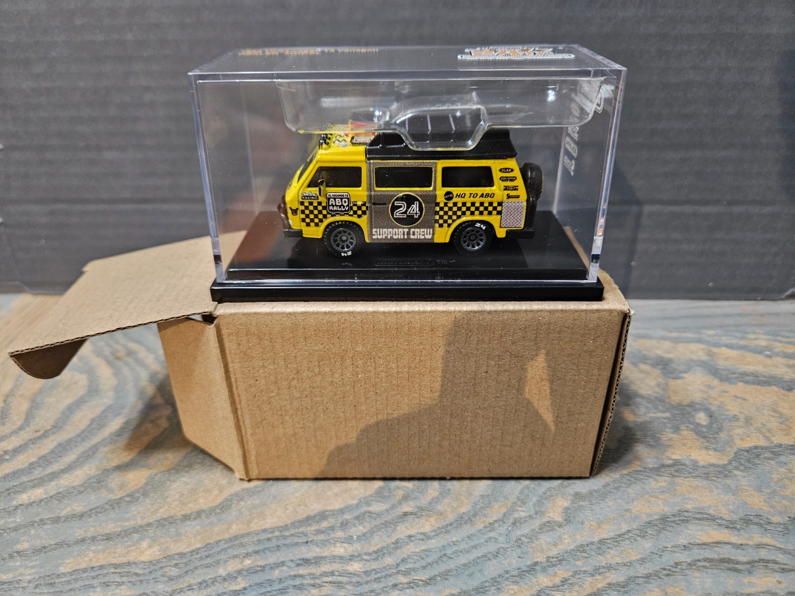 Matchbox 2026 Gathering of Friends Dealer Model Yellow Volkswagen T3 Vanago