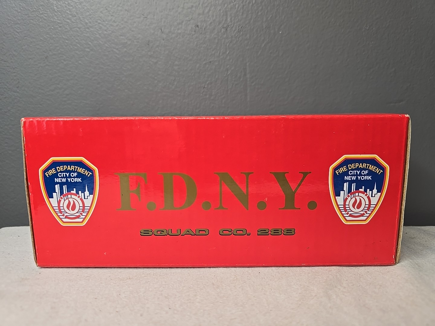 2000 Code 3 FDNY Squad Co. 288 Seagrave Engine 1/64 Diecast Fire Truck SEALED