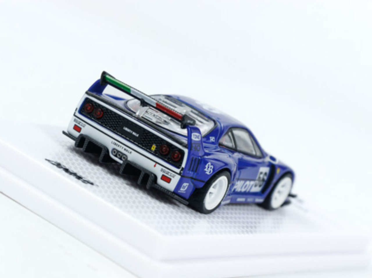 1/64 Die Cast FERRARI F40 LBWK Liberty Walk Model Car *TOKYO AUTO SALON 2024*
