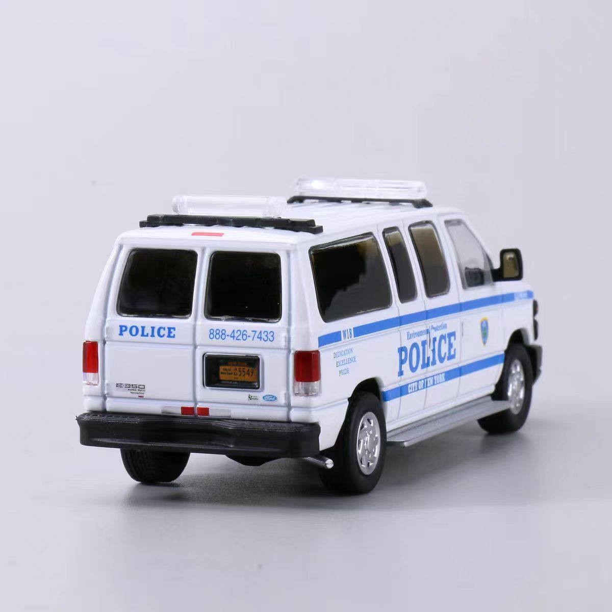 1:64 FOR Ford E350 FDNY New York Fire Department Ambulance Car Alloy Model Car
