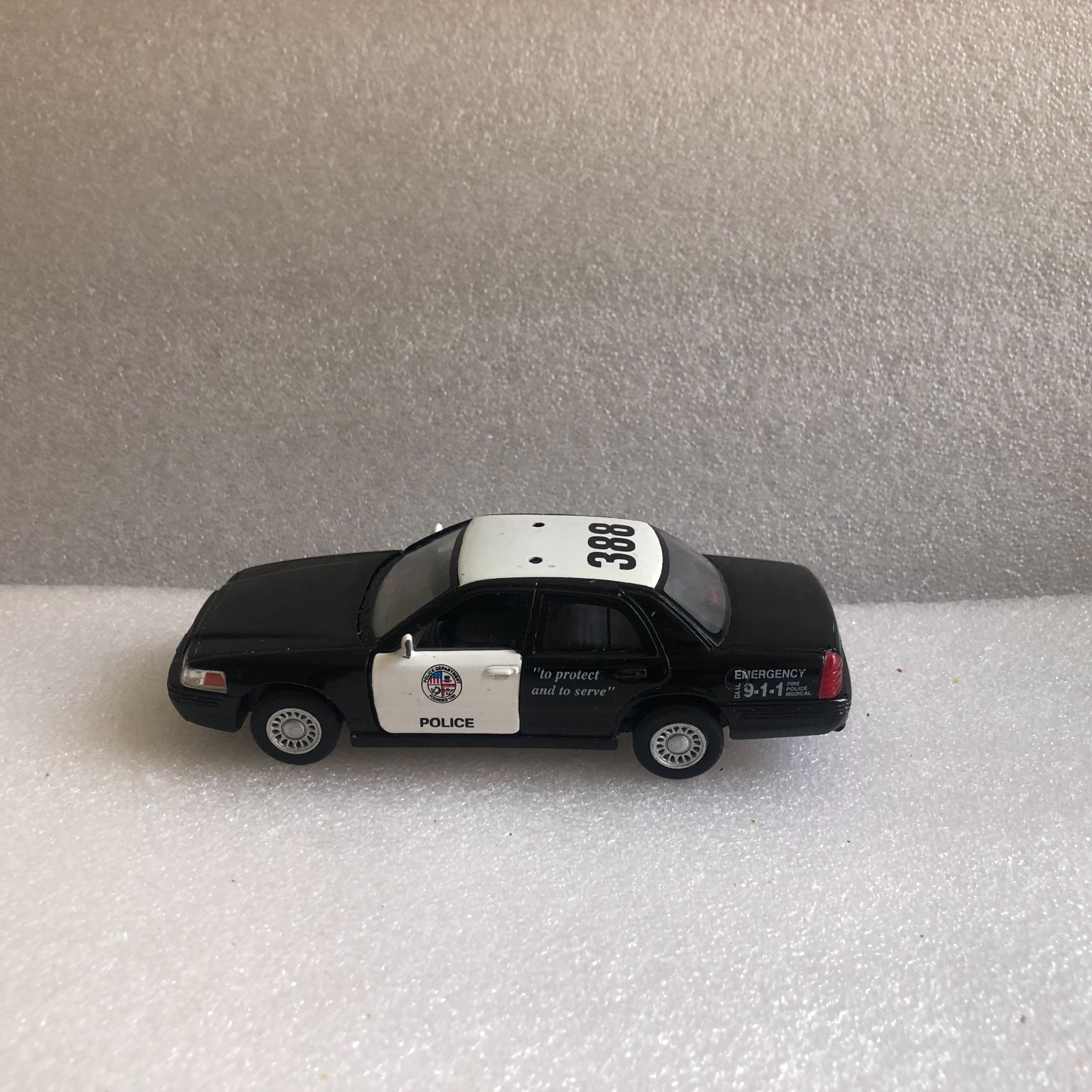 Lot of 8 Hot Wheels, Mattel, Maisto, Kinsmart Police, Fire, Ambulance, & Rescue