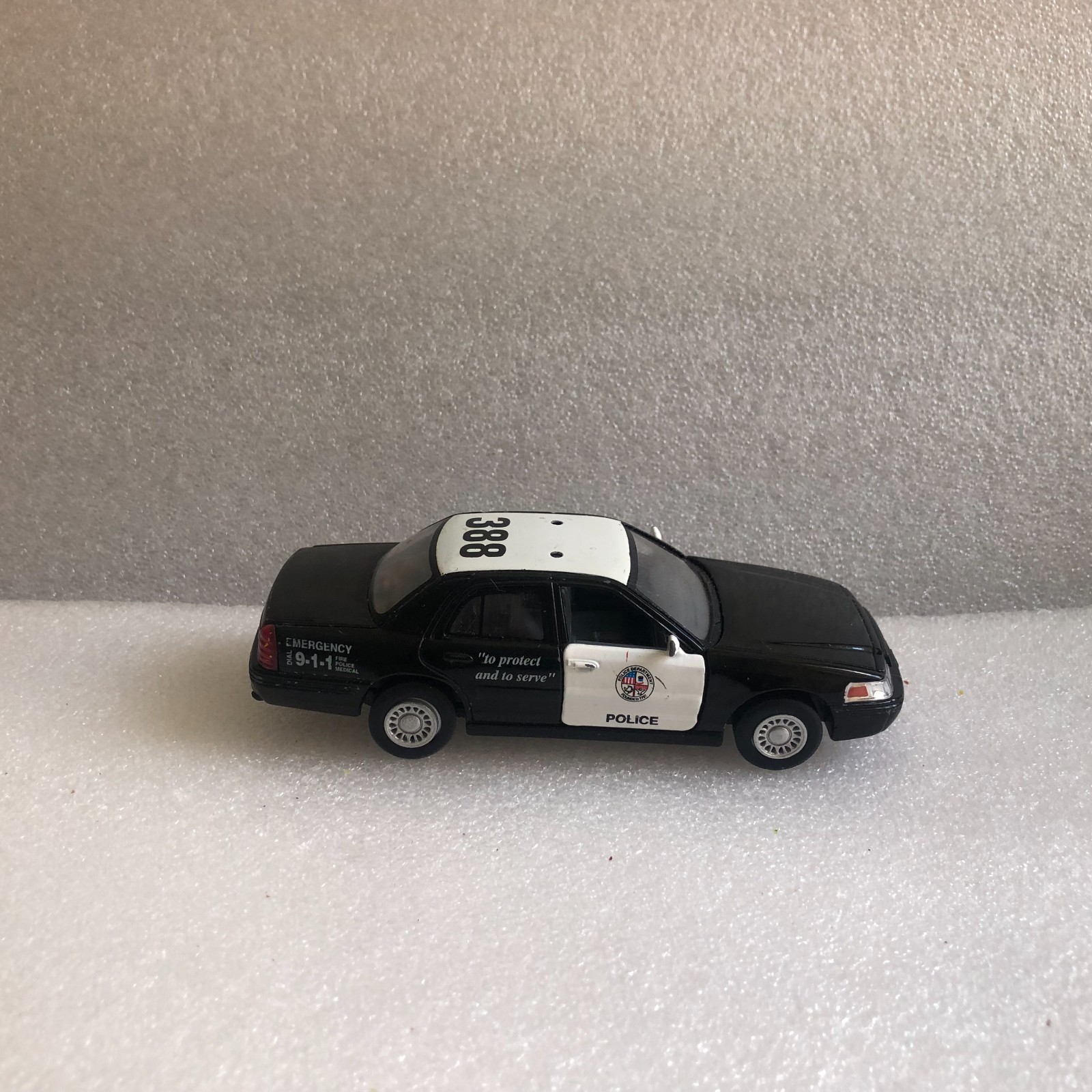 Lot of 8 Hot Wheels, Mattel, Maisto, Kinsmart Police, Fire, Ambulance, & Rescue