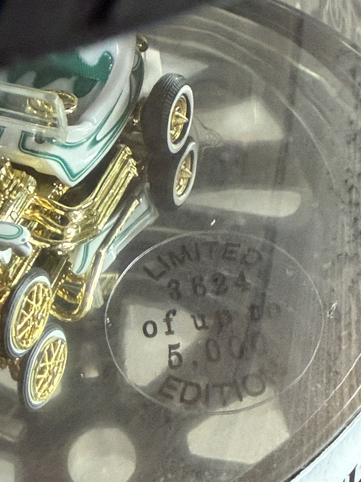 ULTRA RARE Hot Wheels Petersen Automotive Museum Ed Roth Oil Can GOLD OUTLAW ‘06