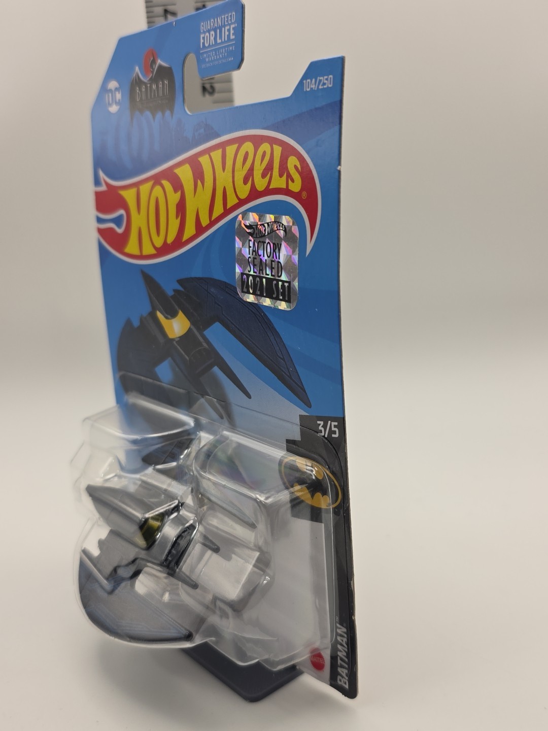 BATMAN BATPLANE FACTORY SEALED BLACK BLUE STRIPES HOT WHEELS 2021 #104 ANIMATED