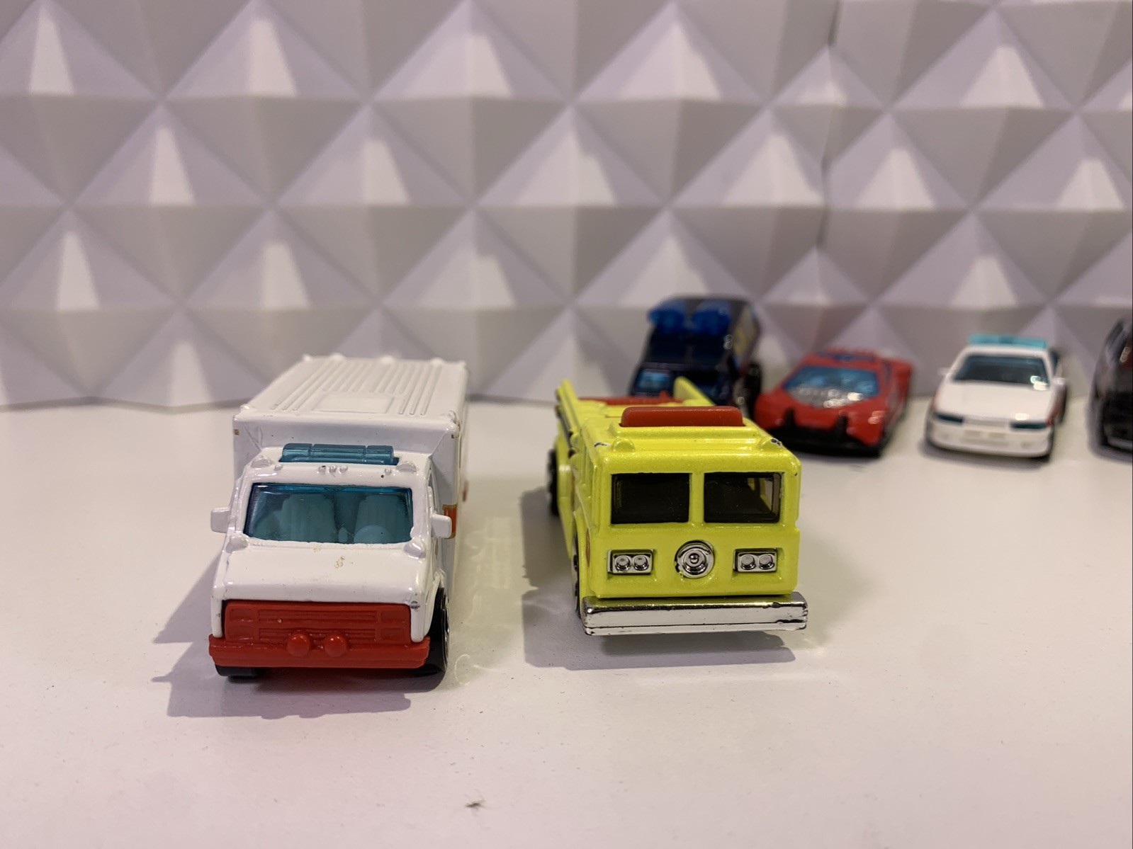 Hot Wheels Loose Lot of 8 Rescue and Police Fire Trucks