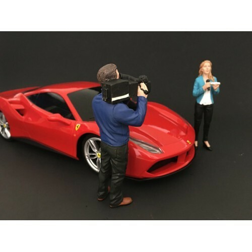 CAMERA MAN FIGURINE I “CAMERA CREW” FOR 1/18 SCALE MODELS AMERICAN DIORAMA 77427