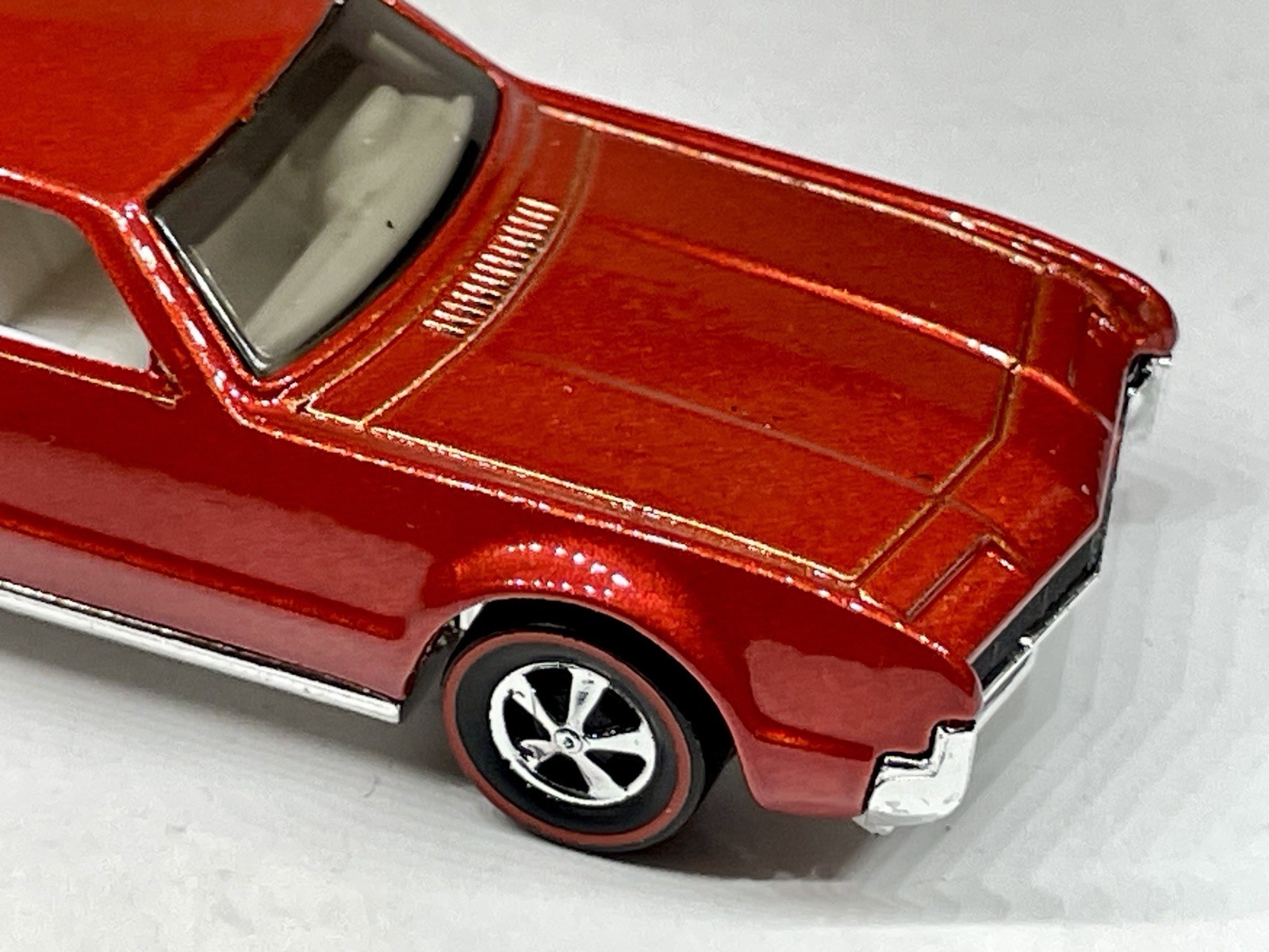 🔥 Hot Wheels CUSTOM MADE REDLINE ‘66 Toronado Diecast Car 1:64 Car