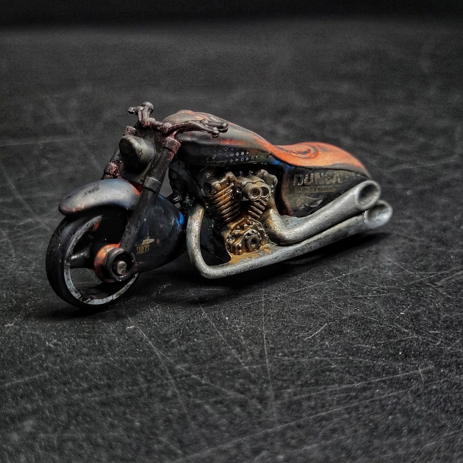 1:64 Rat Rod / Abandoned Junkyard Motorcycle Diecast Diorama