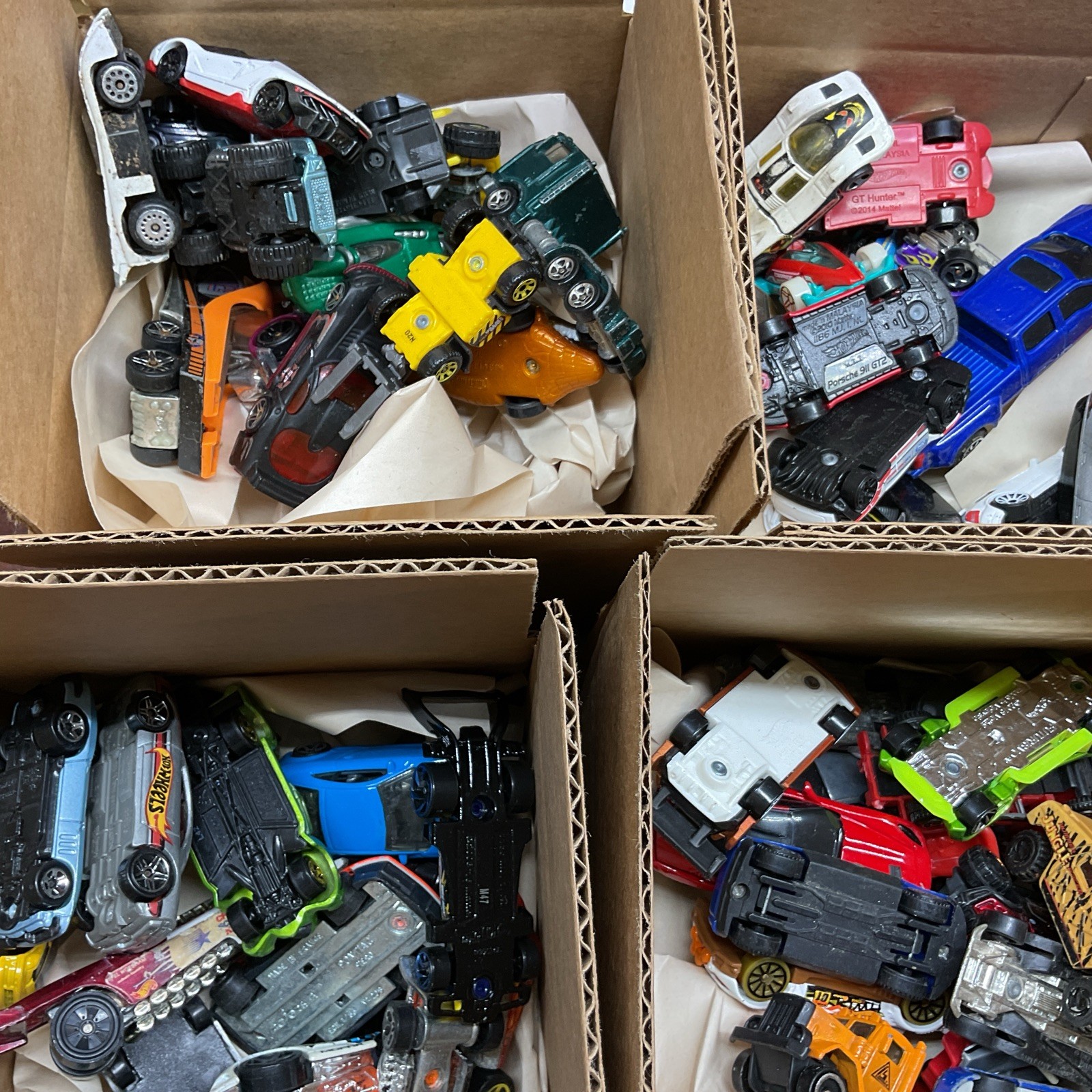 HOT WHEELS, MATCHBOX MYSTERY BOX 1 Ib. Box, Mixed Lot Approximately 12-15 Cars