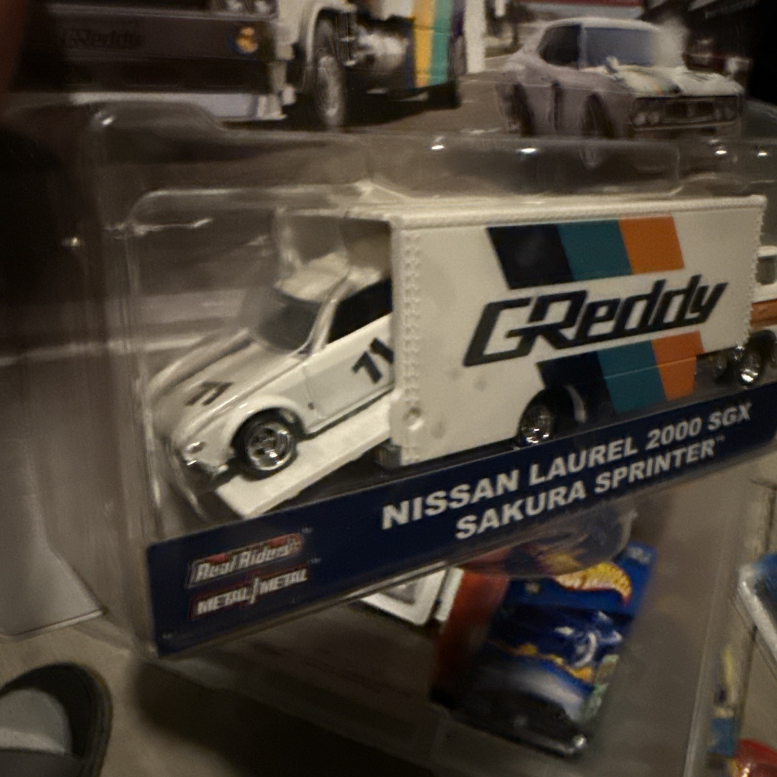 NM Hot Wheels Premium Team Transport Nissan Laurel 2000 SGX & Sakura Sprinter