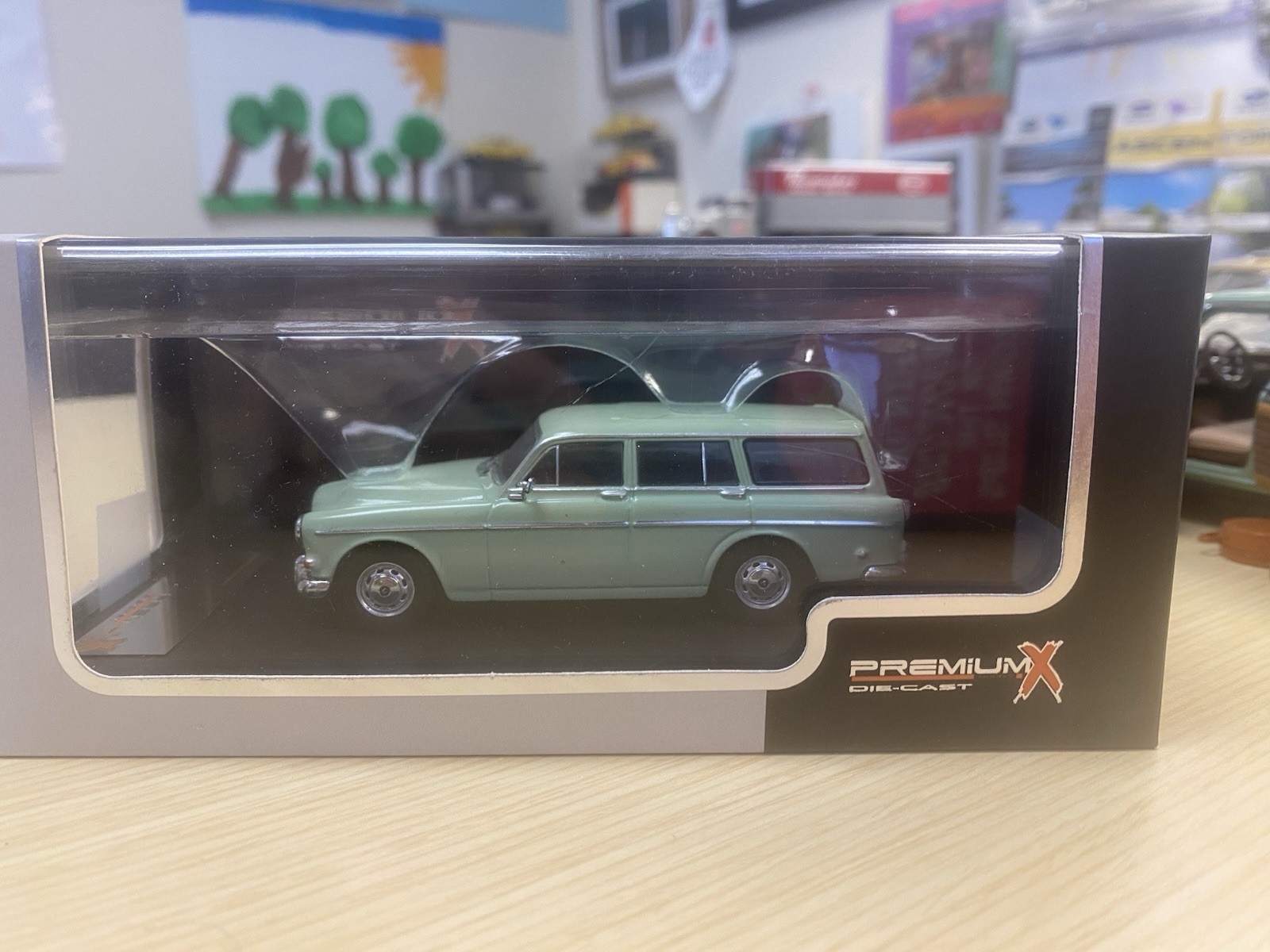 Premium Diecast X 1962 Volvo 220 Amazon Wagon