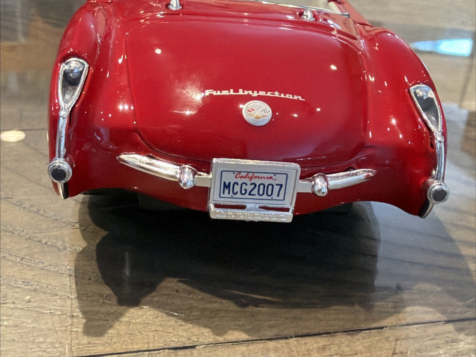 Maisto 1957 Chevrolet Corvette convertible red 1:24 Diecast