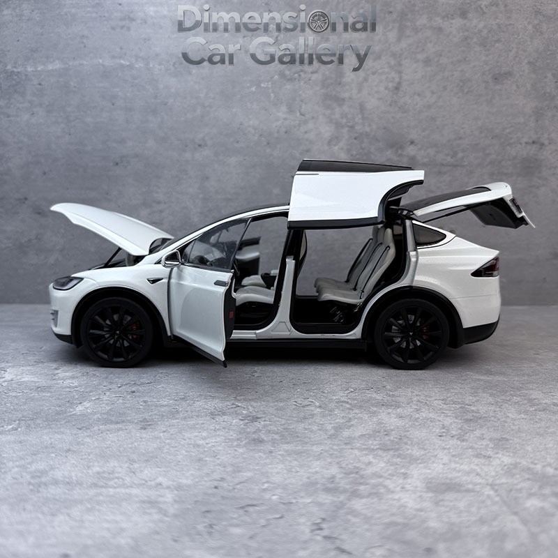 1:18 TESLA MODEL X SUV Alloy Diecast Model Car Display Collection adults Gifts
