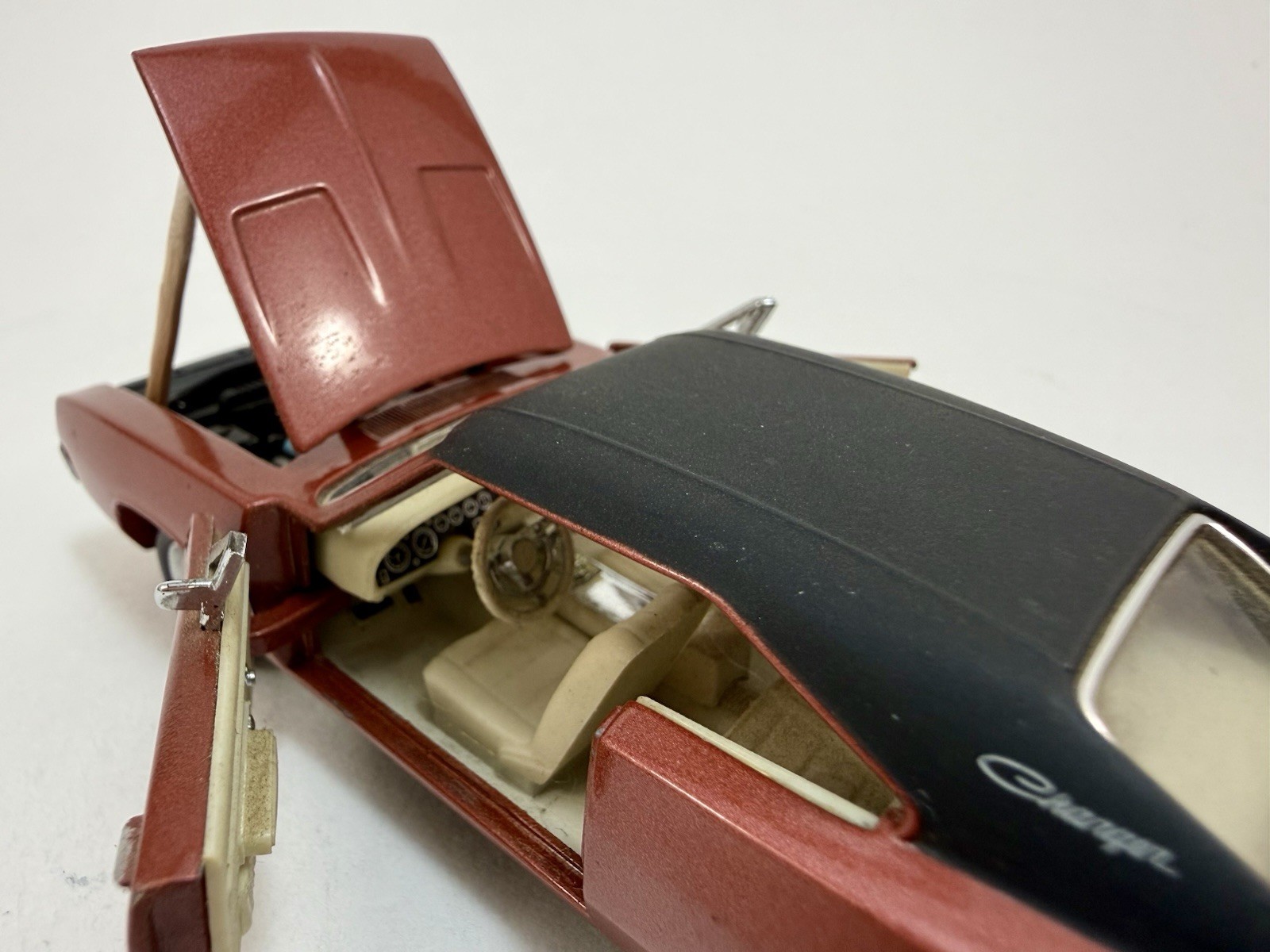 Franklin Mint B11RJ56 1968 Dodge Charger R/T Beaten Copper 1:43 Diecast Model