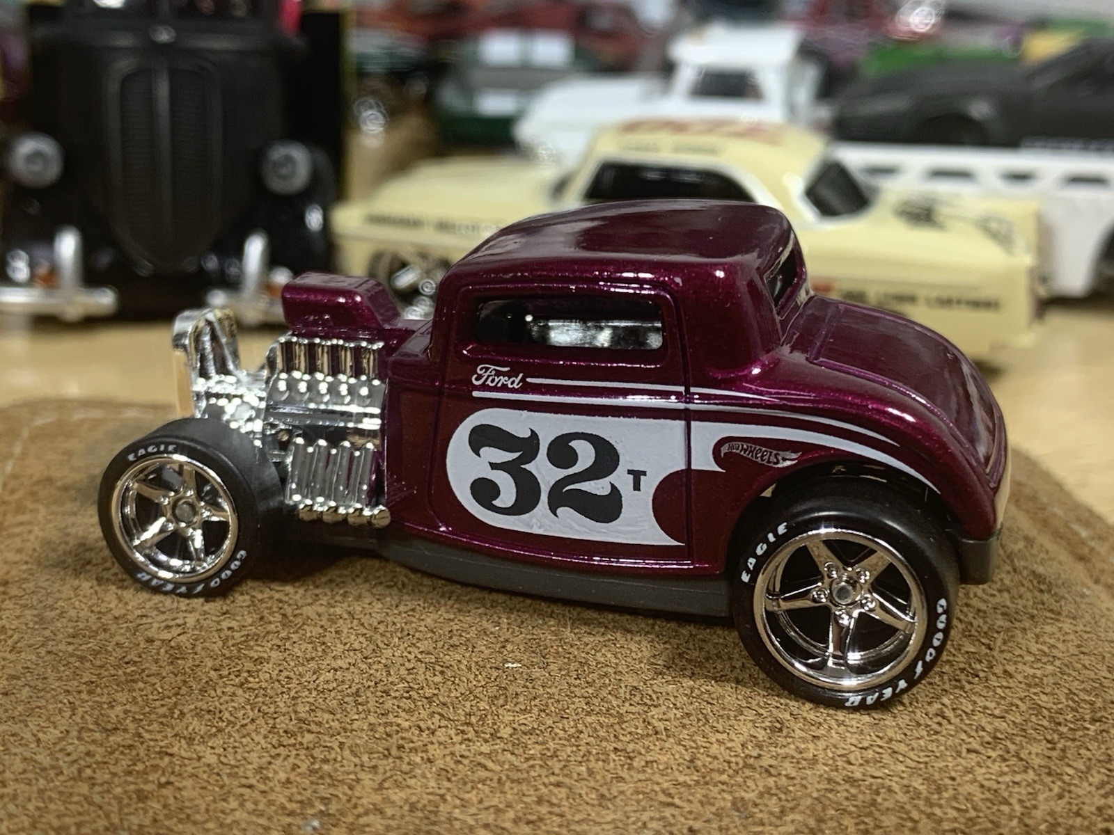 Hot Wheels ’32 Ford Purple Hot Rod Custom Wheel Swap