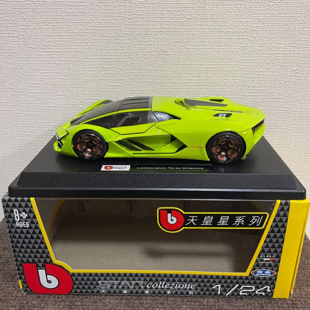 Lamborghini 1/24 Minicar, Heavy Feel, Box Damage, Please See Photos