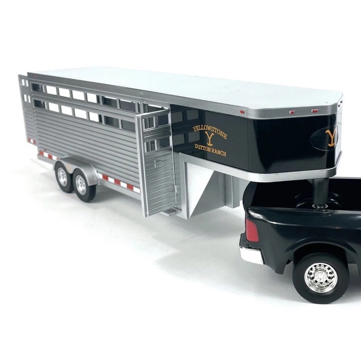 Big Country Toys YELLOWSTONE Dutton Ranch Horse Trailer Adult Collectable *NIB*