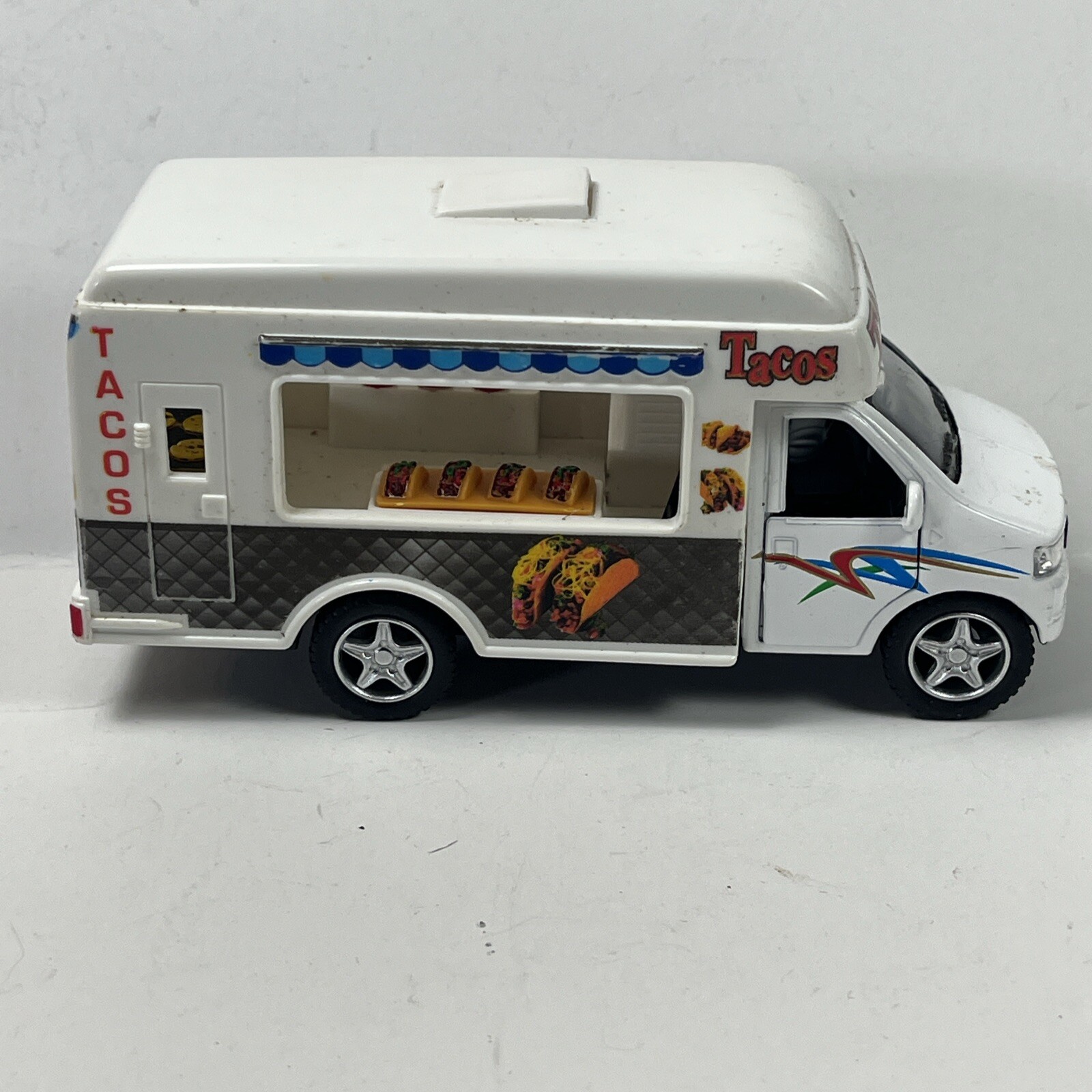 Kinsfun Taco Food Truck Diecast Cab Plastic Body Pullback Action Doors Open 5”