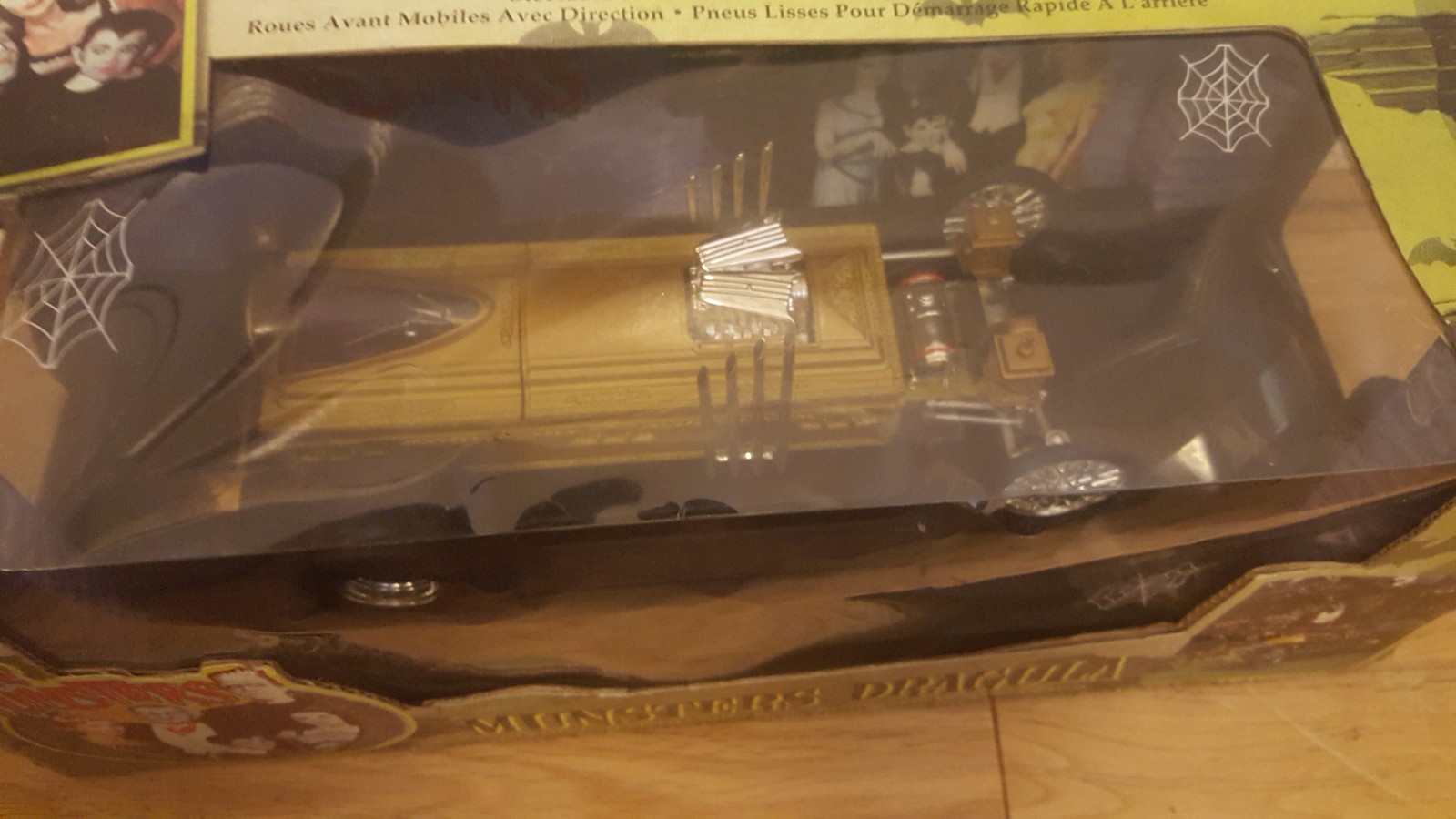 joyride munsters dragula 33266 1/18 diecast movie coffin dragster car boxed
