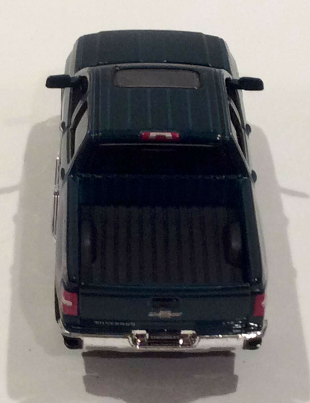 Kinsmart 2014 Chevrolet Green Silverado Pickup Truck 5″ L Diecast Scale 1/46