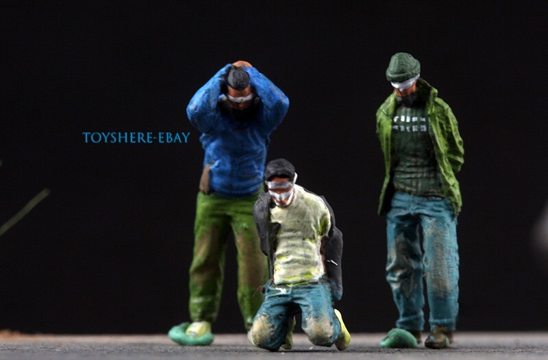 Miniature Rebel Army Warfare Collection 1/72 Three Defeated Guerrilla Soldiers