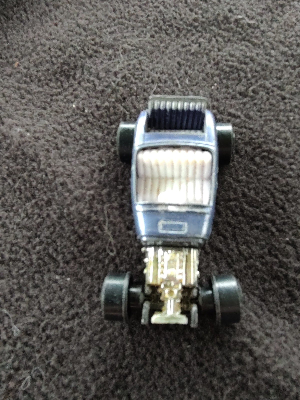 JOHNNY LIGHTNING CUSTOM SPOILER TOPPER & PURPLE CUSTOM 32′ FORD ROADSTER REDLINE