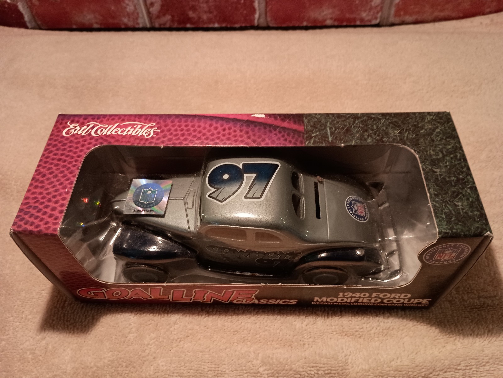 1940 Ford Modified Coupe Die Cast Model Dallas Cowboys 97 (NFL Licensed)