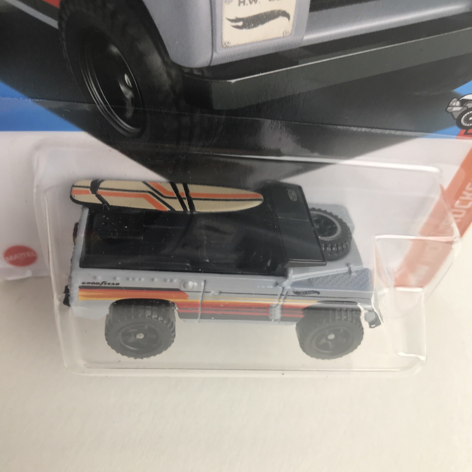 2024 Hot Wheels 92/250 Land Rover Series II Hw Hot Trucks 5/10 Gray