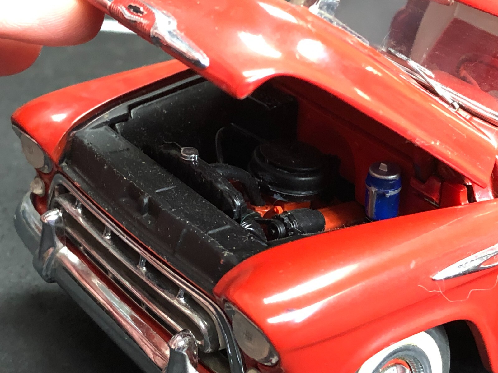 Imperfect 1:24 Diecast Danbury Mint RED 1957 CHEVROLET CAMEO PICKUP No Box AS-IS