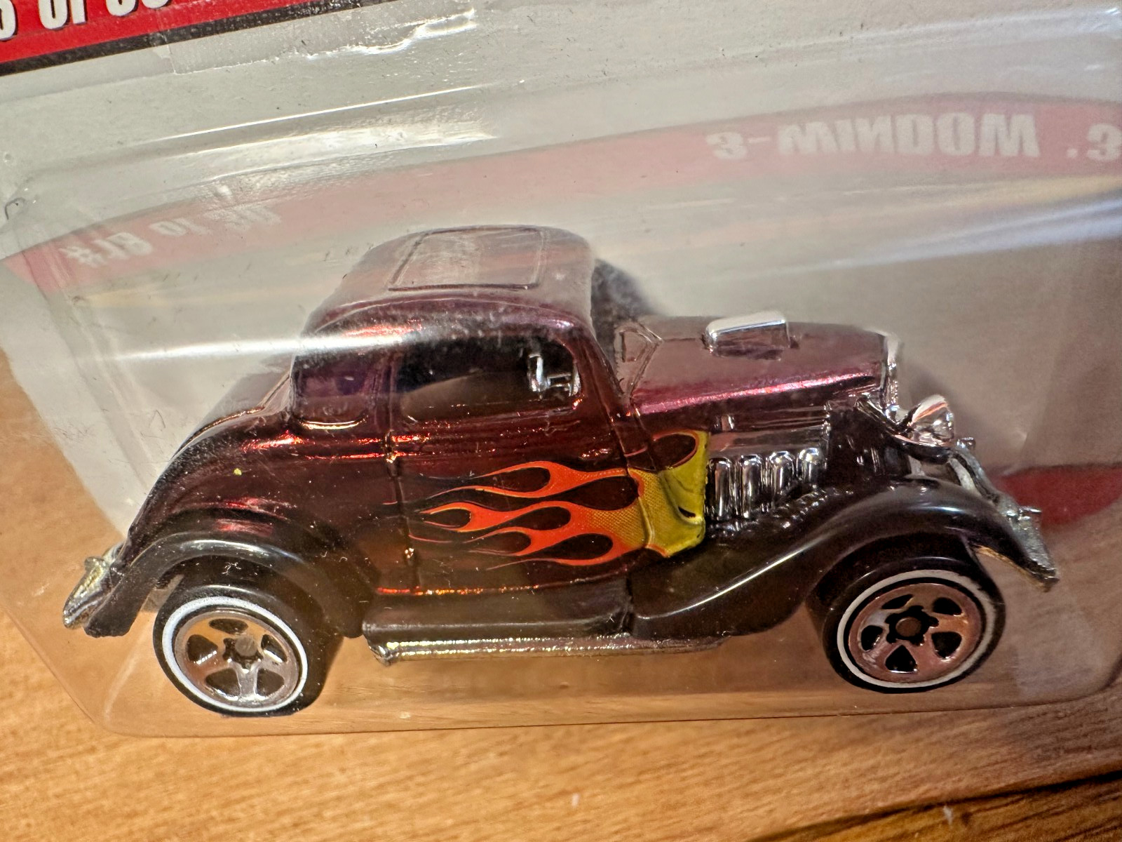 Hot Wheels Classics Series 2 #18/30 Ford 3-Window ’34 Spectraflame Dark Maroon