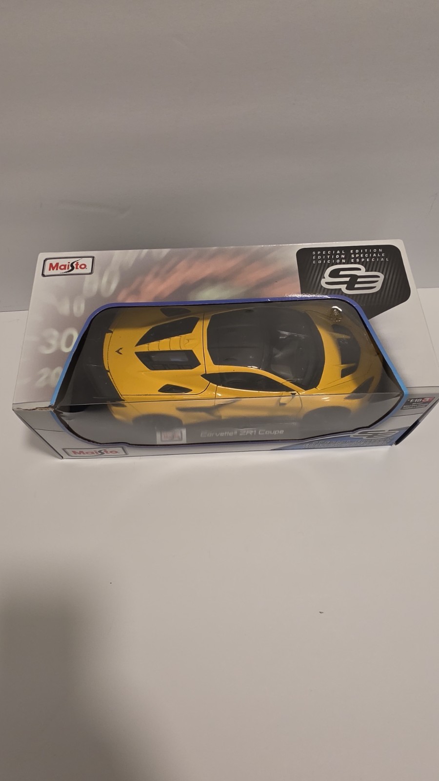 Corvette ZR1 Coupe 1:18 Maisto Exclusive Style Special Edition Yellow