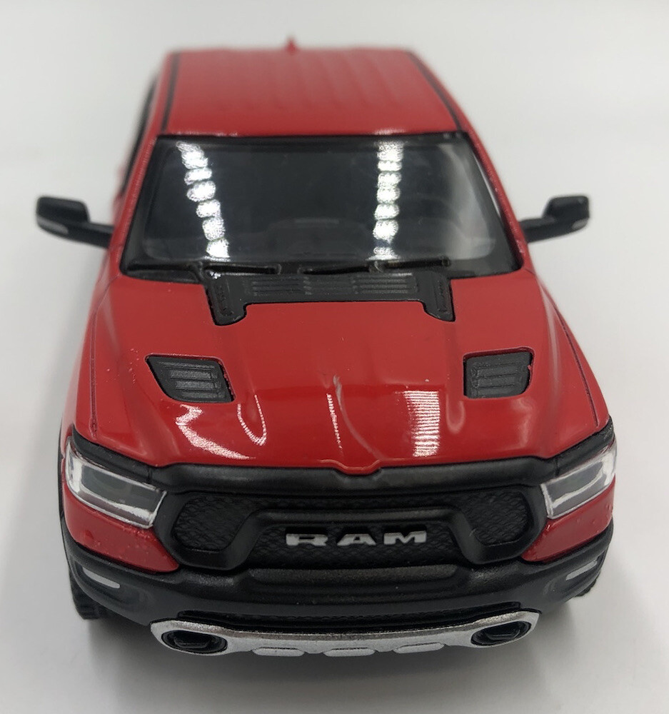 2 Kintoy Die Cast Dodge Ram 1500 Die Cast Red and Blue