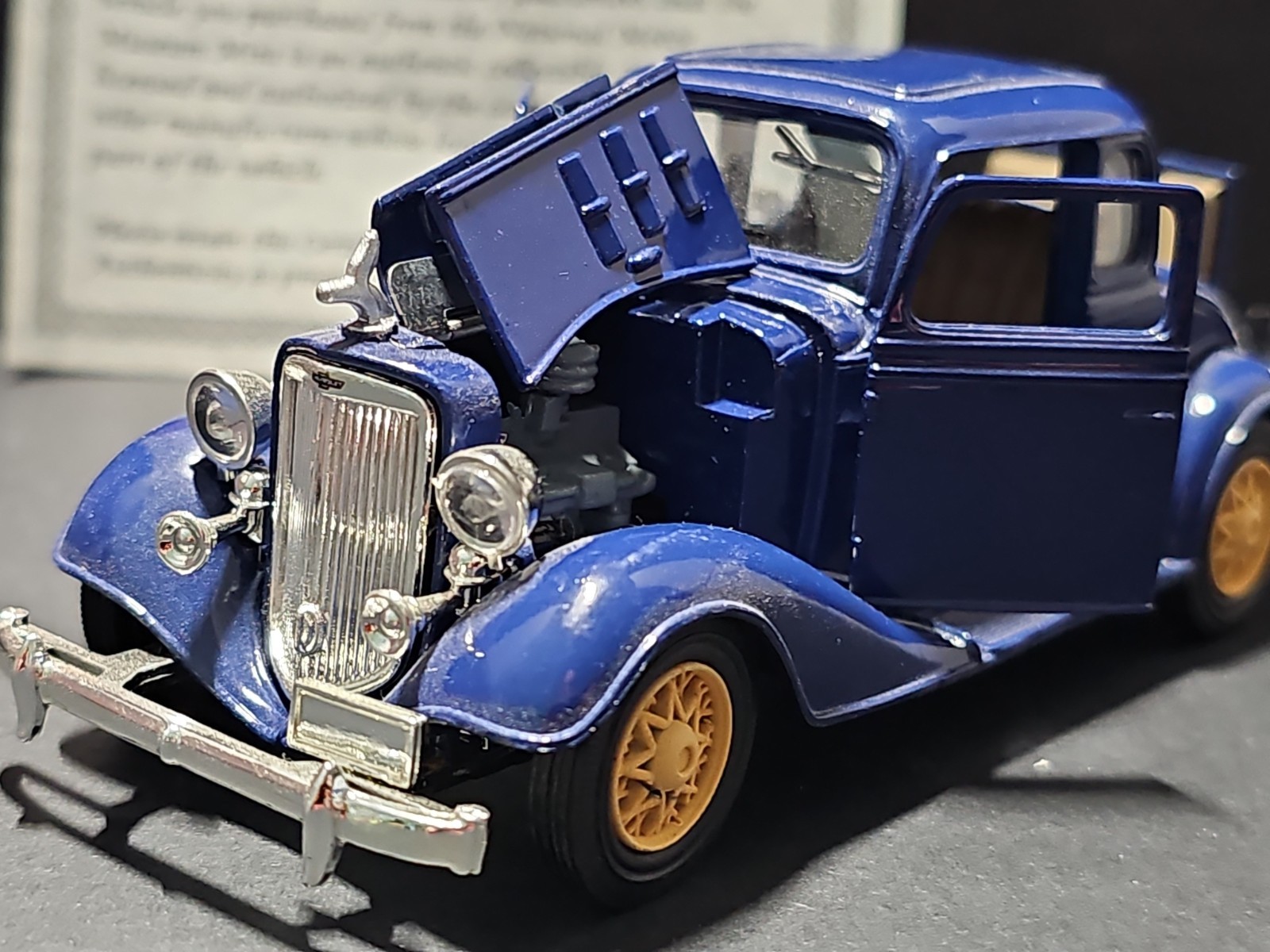 1:32 National Motor Museum Mint 1933 Chevy 5 Window Coupe 1:32 Diecast New-Ray