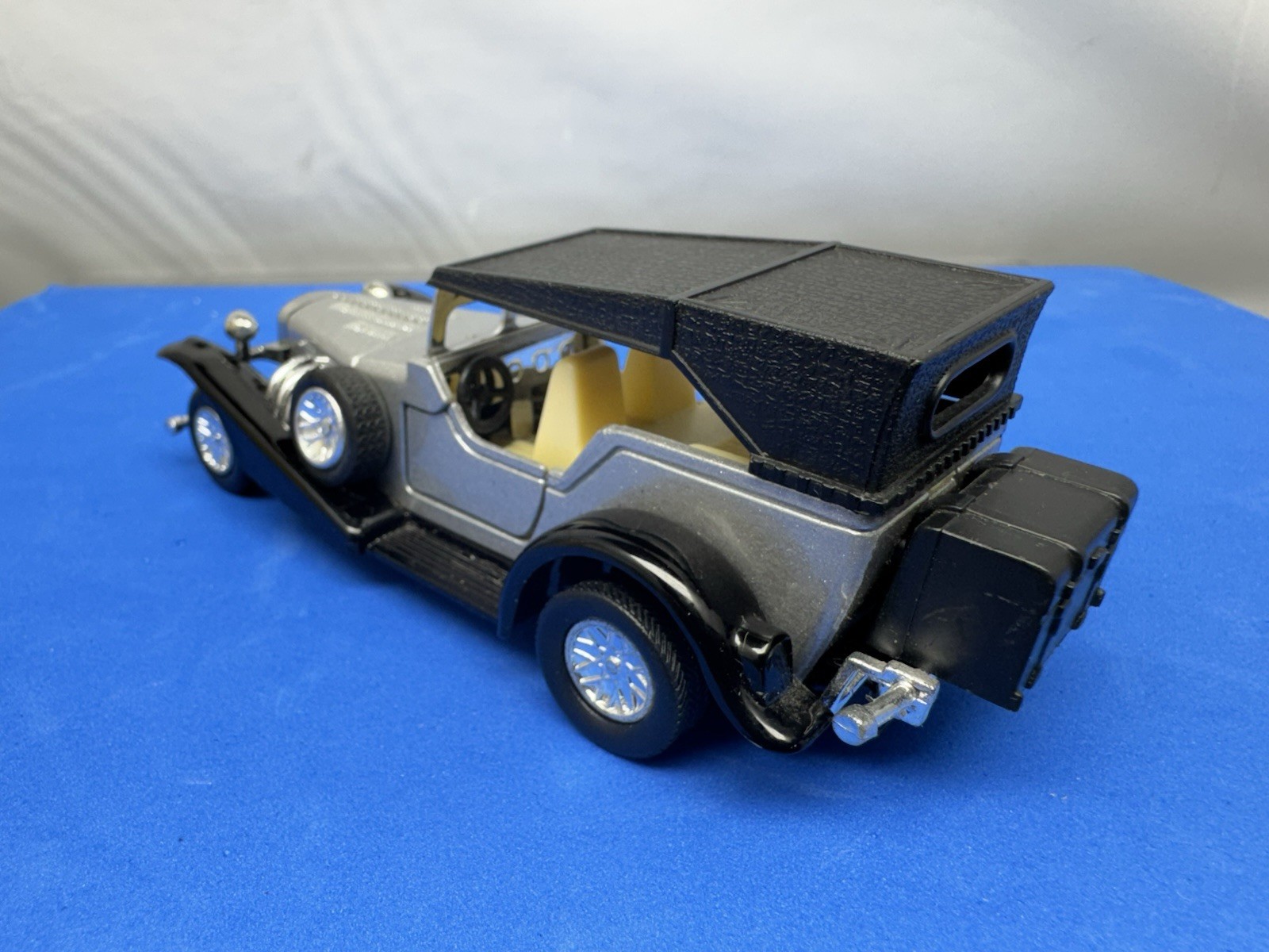 Roadster Convertible Black & Silver Hard Top Diecast Friction Toy Car