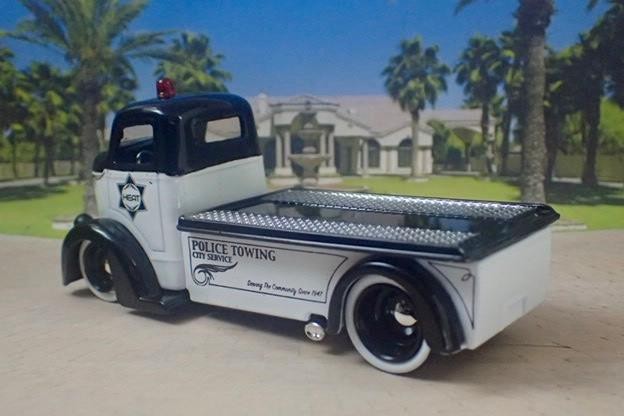 Police 1947 Ford COE Flathead V8 Flatbed Car Hauler 1/64 Scale Limited Edition N